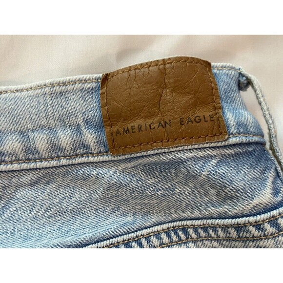 American Eagle Jeans 90s Boyfriend Distressed High Rise Button Fly Size 2 - Picture 8 of 11
